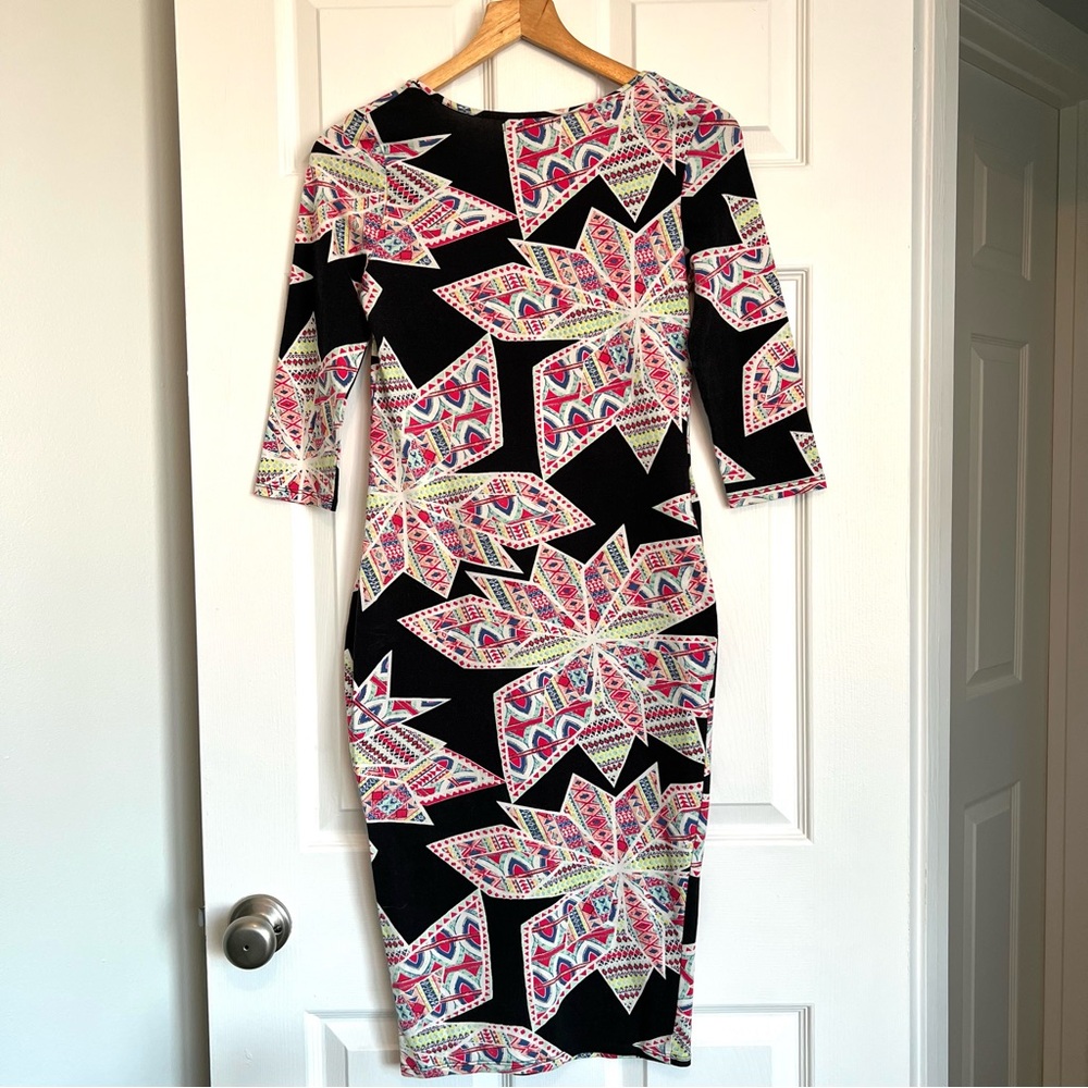Material Girl Geometric Print Bodycon Dress – 3/4 Sleeve - Picture 2 of 9